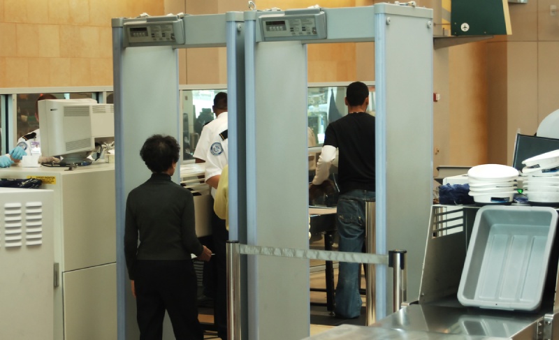 walk-through metal detectors fit urban needs